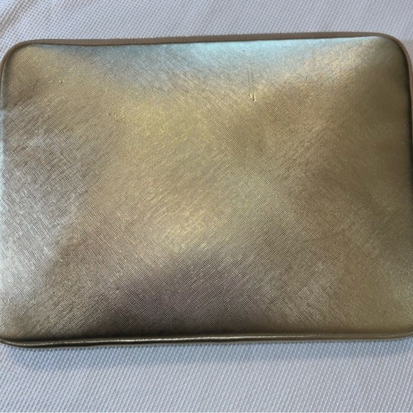 Kate Spade IPAD Cover​​​​ - Picture 9 of 13